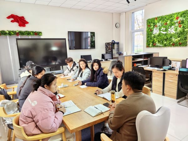 20251027山東省“技能興魯”旅行社計(jì)調(diào)競賽、“挑戰(zhàn)杯”大學(xué)生創(chuàng)業(yè)計(jì)劃競賽備賽小組活動(dòng)記錄表——計(jì)算機(jī)網(wǎng)絡(luò)設(shè)備的安裝與維護(hù)
